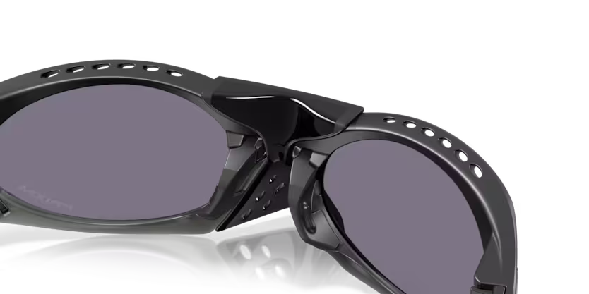 Oakley Plantaris Sunglasses 0OO9437 -943701
