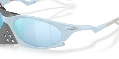 Oakley Plantaris Sunglasses 0OO9437 -943704
