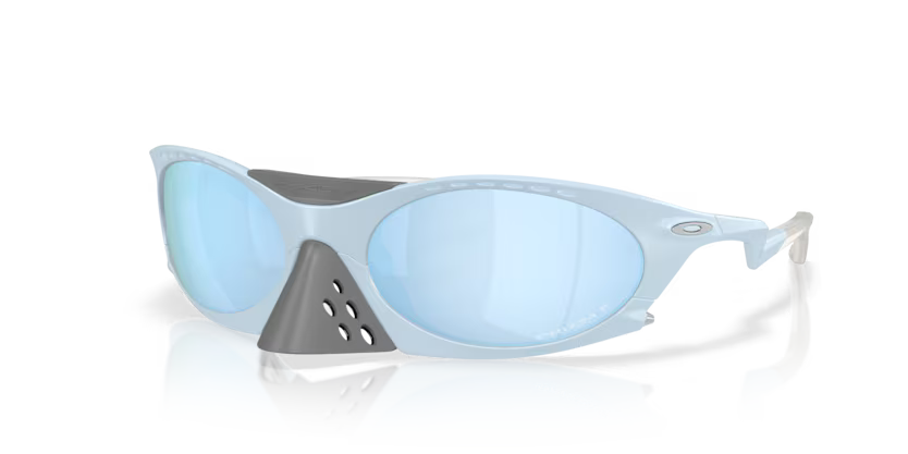Oakley Plantaris Sunglasses 0OO9437 -943704